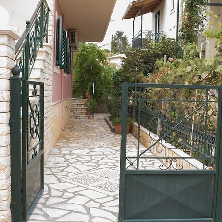 Anna'S Apartments Никиана Екстериор снимка
