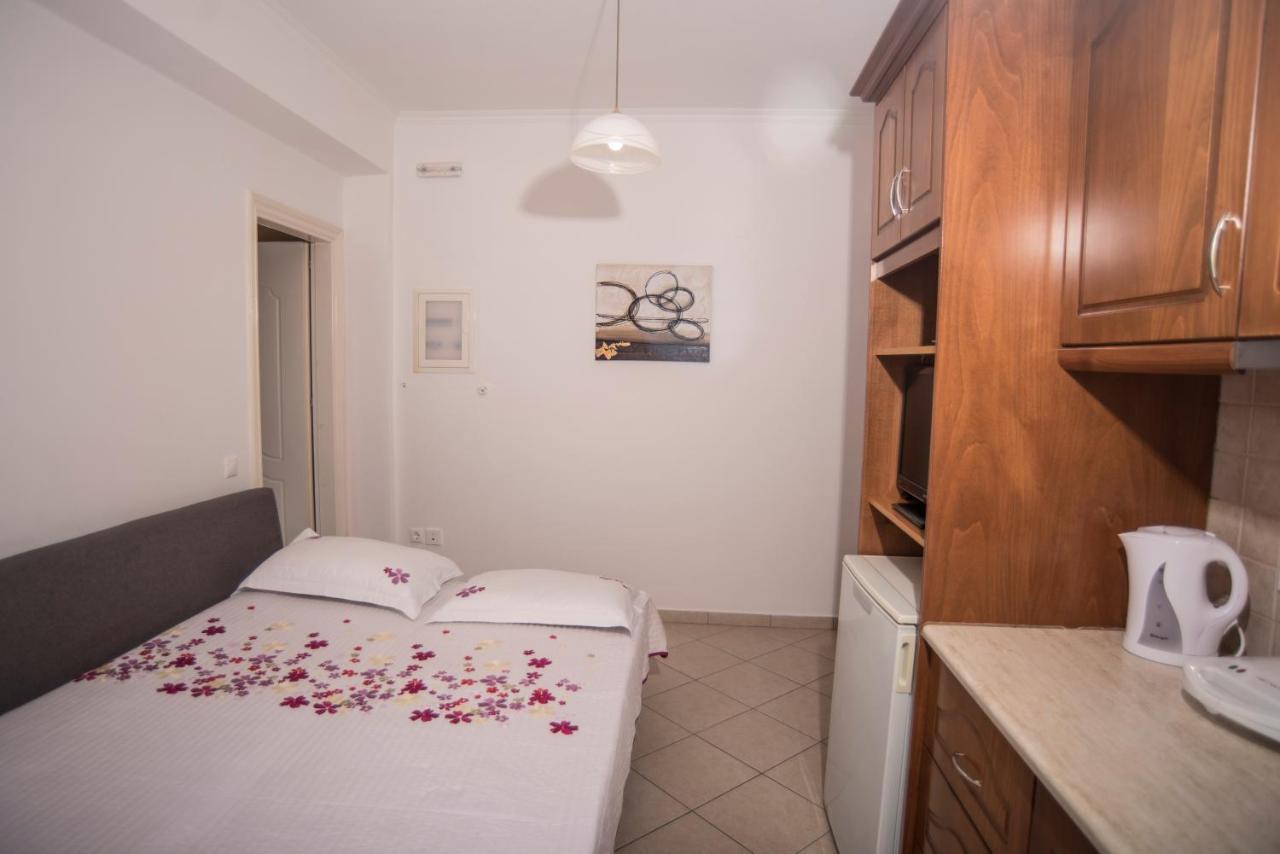 Anna'S Apartments Никиана Екстериор снимка