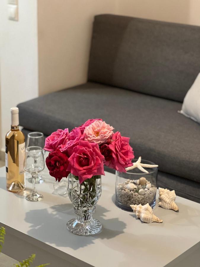 Anna'S Apartments Никиана Екстериор снимка