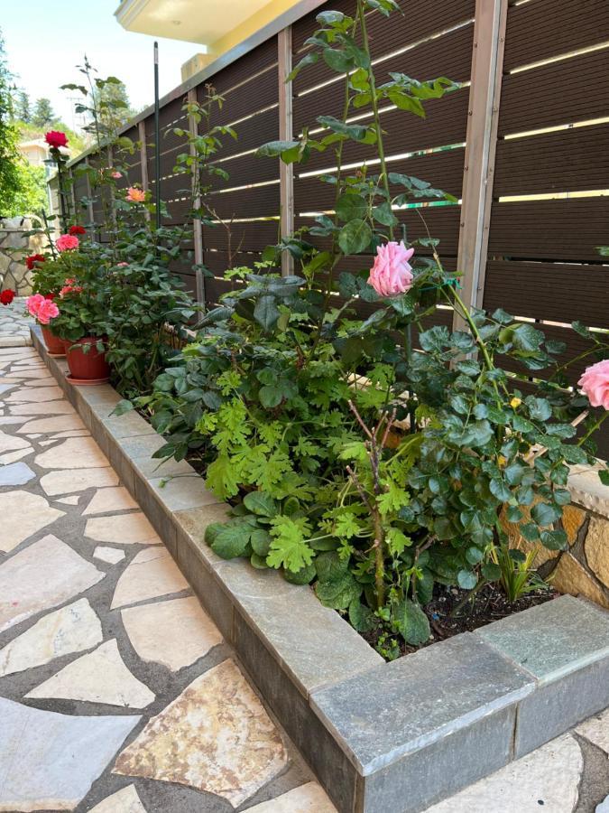 Anna'S Apartments Никиана Екстериор снимка