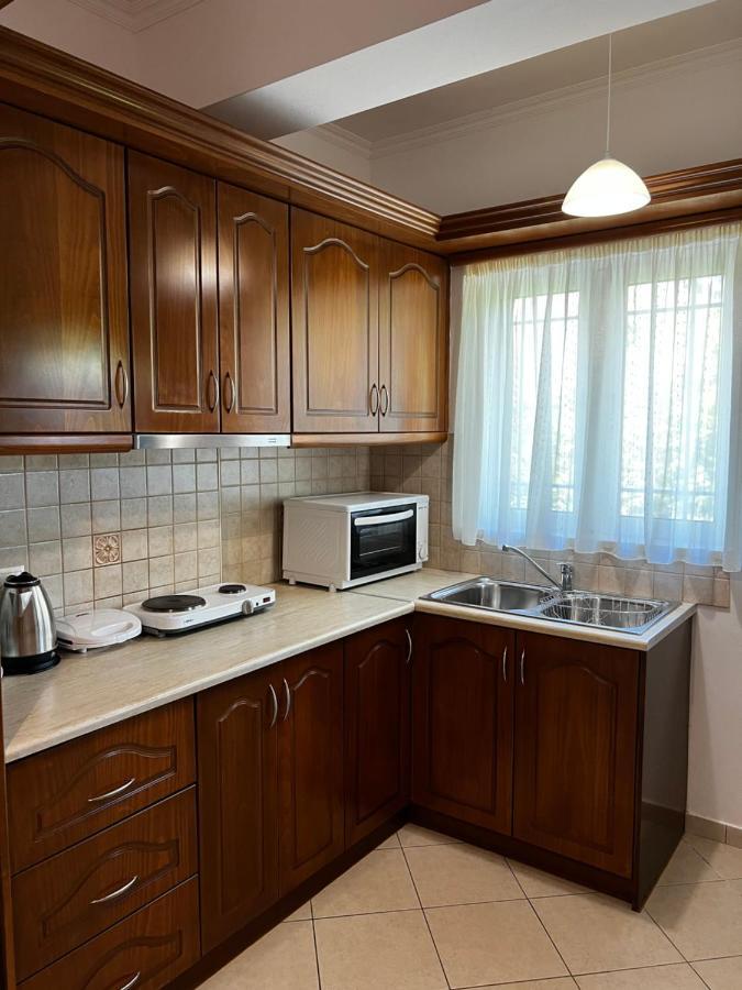 Anna'S Apartments Никиана Екстериор снимка