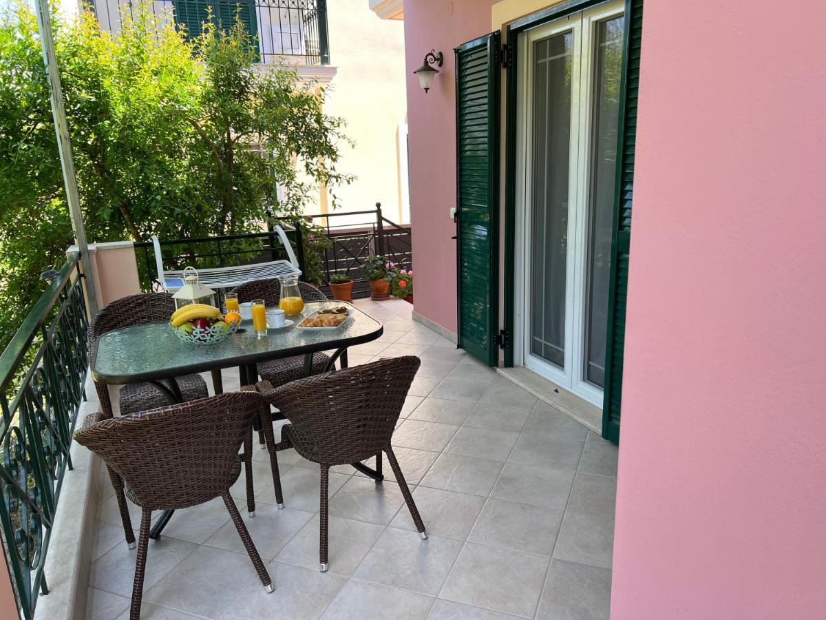 Anna'S Apartments Никиана Екстериор снимка